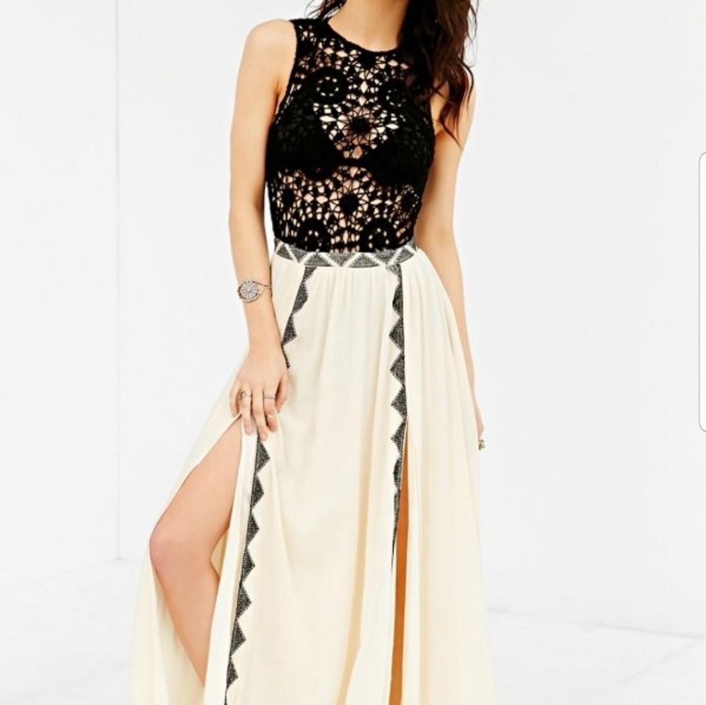 Amuse society sia crochet double slit maxi linen dress cream black lace - Picture 1 of 7